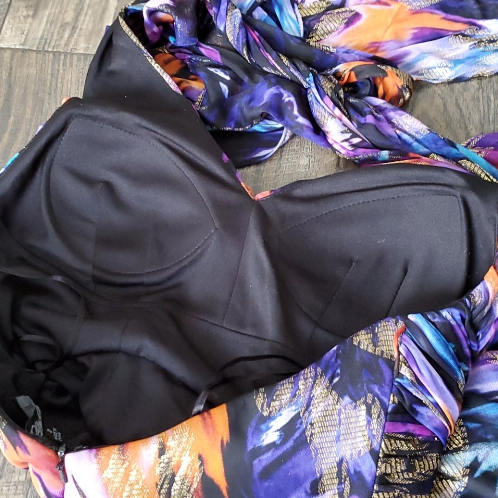 Oleg Cassini Halter Neck Backless Maxi Dre… - Picture 14 of 14